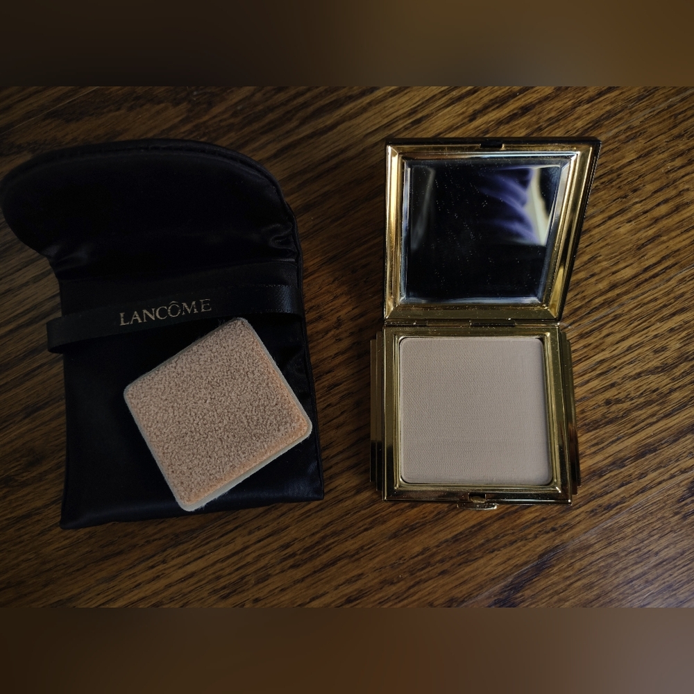 Vintage Lancome Le Poudrier Luxe Pressed Powder Compact (Gold) Refill & Case NOS